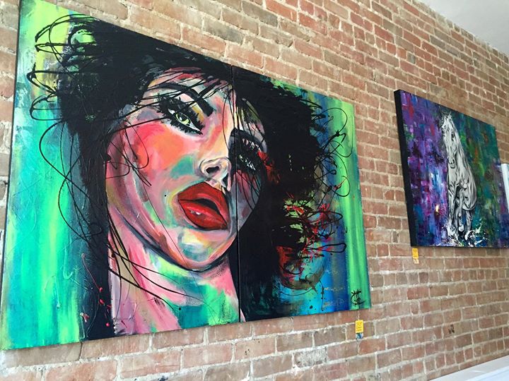 Prenez un café avec une artiste