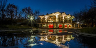 Projection de film sur le mont Royal