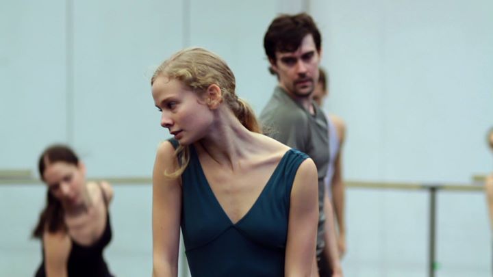 Projection de Rain au Centre Phi