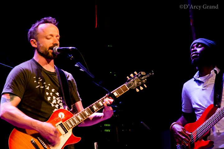 Simon Henley + Beyond a Crew au Balattou