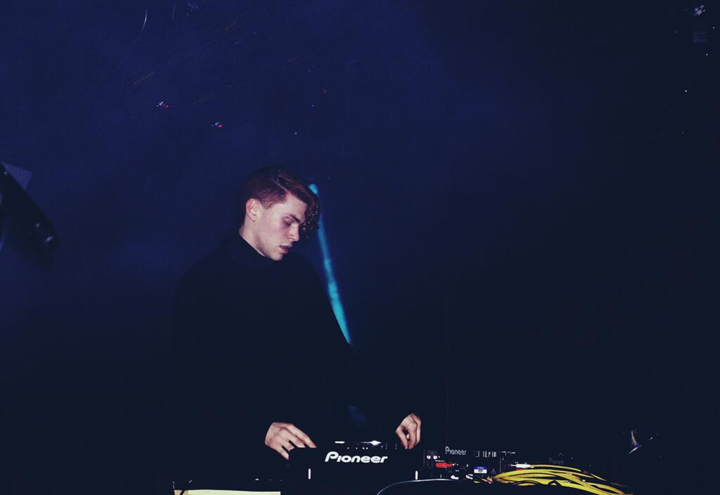 Sophie + Thomas White