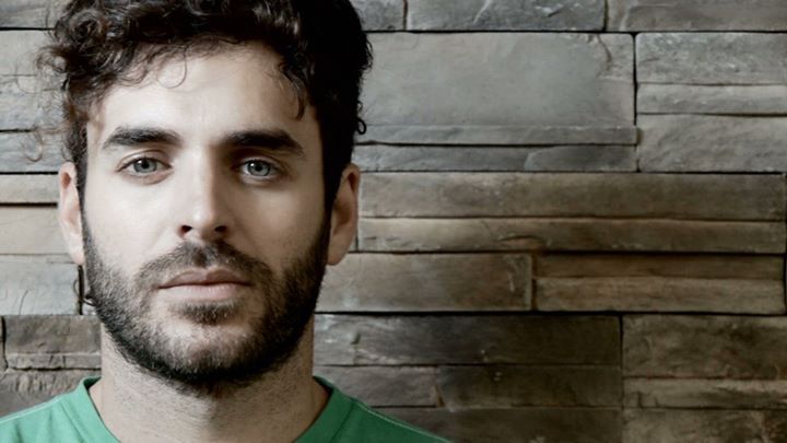 Spectacle d'Alex Nevsky au Grand Débarras 2014