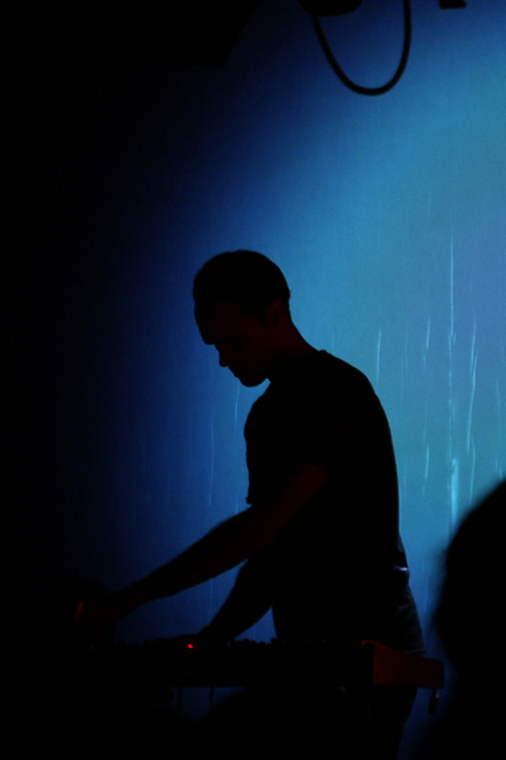 Steve Hauschildt + Forma + Invités + IKEA