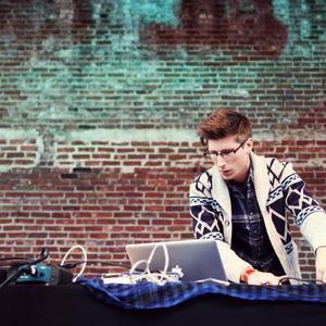 Teen Daze avec Heavenly Beat