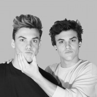 The Dolan Twins