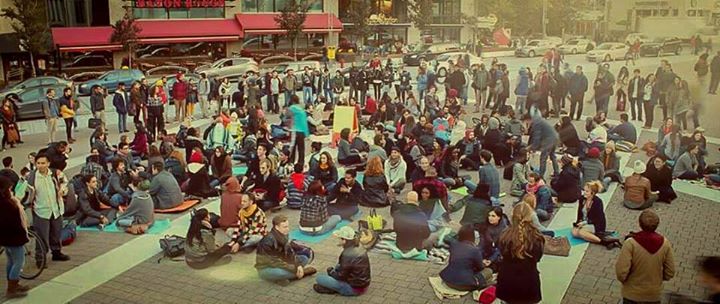 The World's Biggest Eye Contact Experiment 2016-Montréal