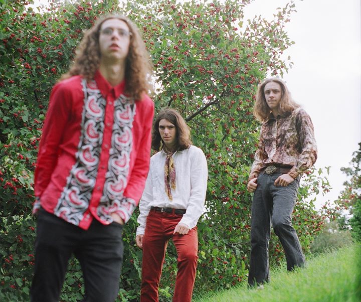 Twenty-One Twenty / Le Zaricot