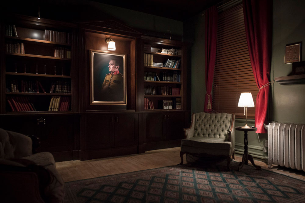 Un jeu grandeur Nature - enquêtez sur le meurtre dans les années 20.