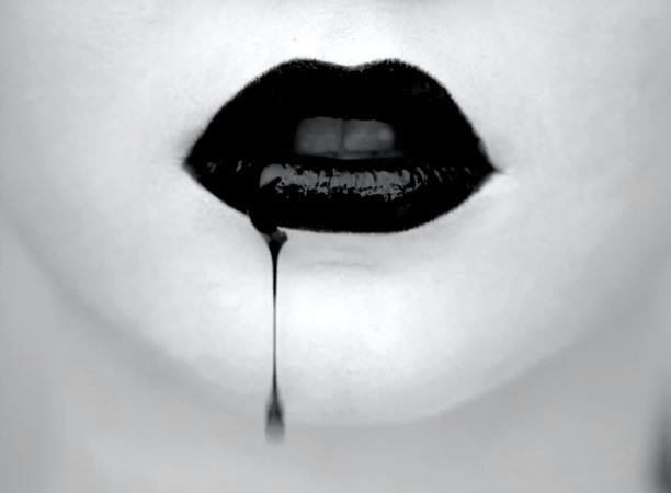 XtraOrdinary feat. "Xarah Dion" /Montreal & "The Lick" /Utrecht