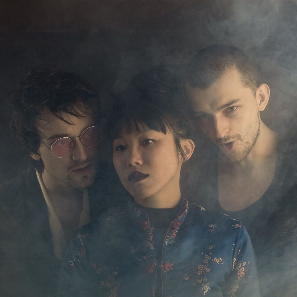 LENOIRE lance son premier album OFF THE CUFF au Quai des Brumes