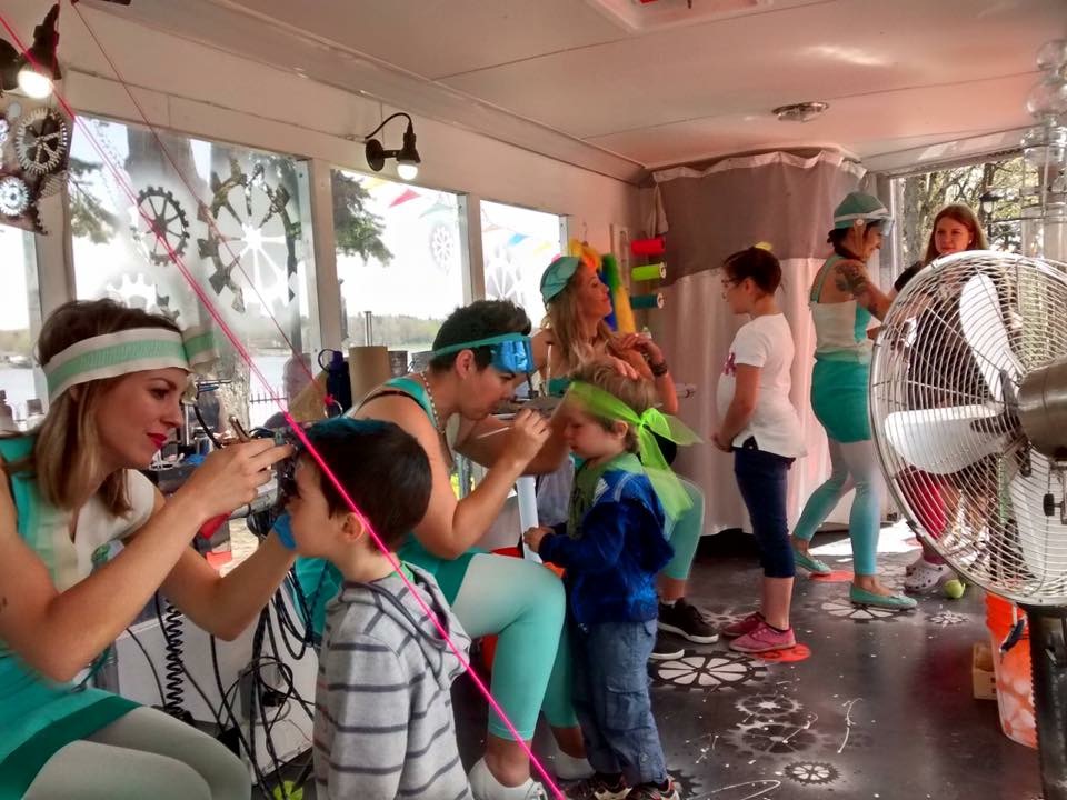 La Pinacothèque usine à maquillage