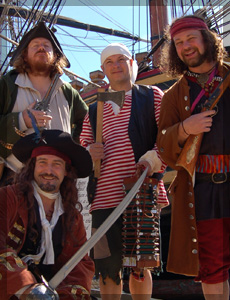 Les Murènes, Folk, pirates et burlesques