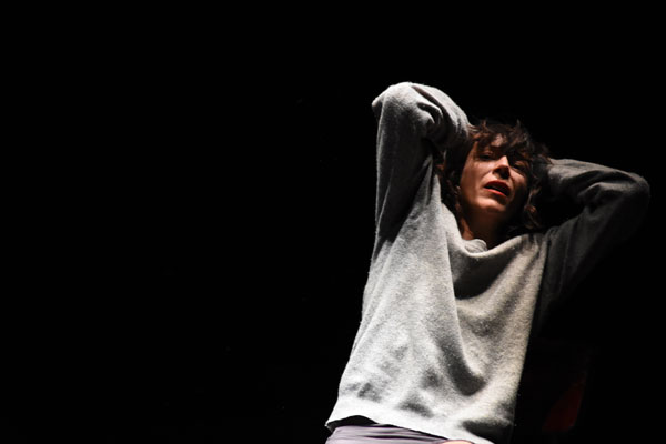 Lisbeth Gruwez dances Bob Dylan