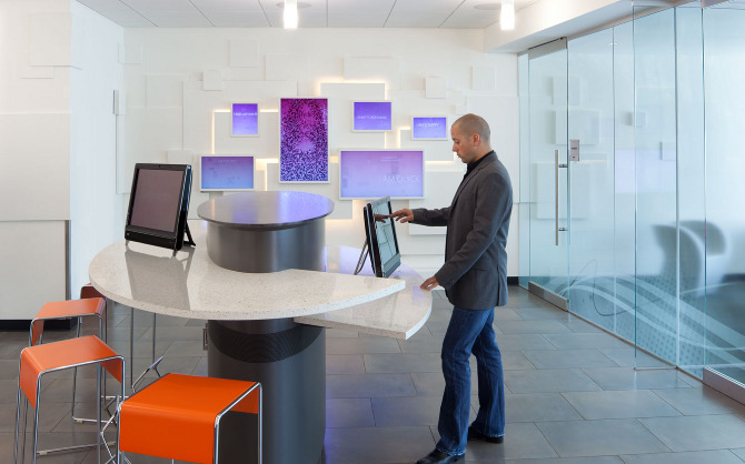 A great web design by Adrien Lo, Seattle, WA: 