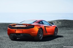 MP4-12C_4