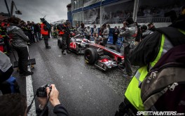 Button in Waiting - 1920x1200  Photo by Paddy McGrath