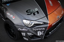 86x_desktop_LAR_7080