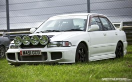 1920x1200 Mitsubishi LancerPhoto by Jonathan Moore