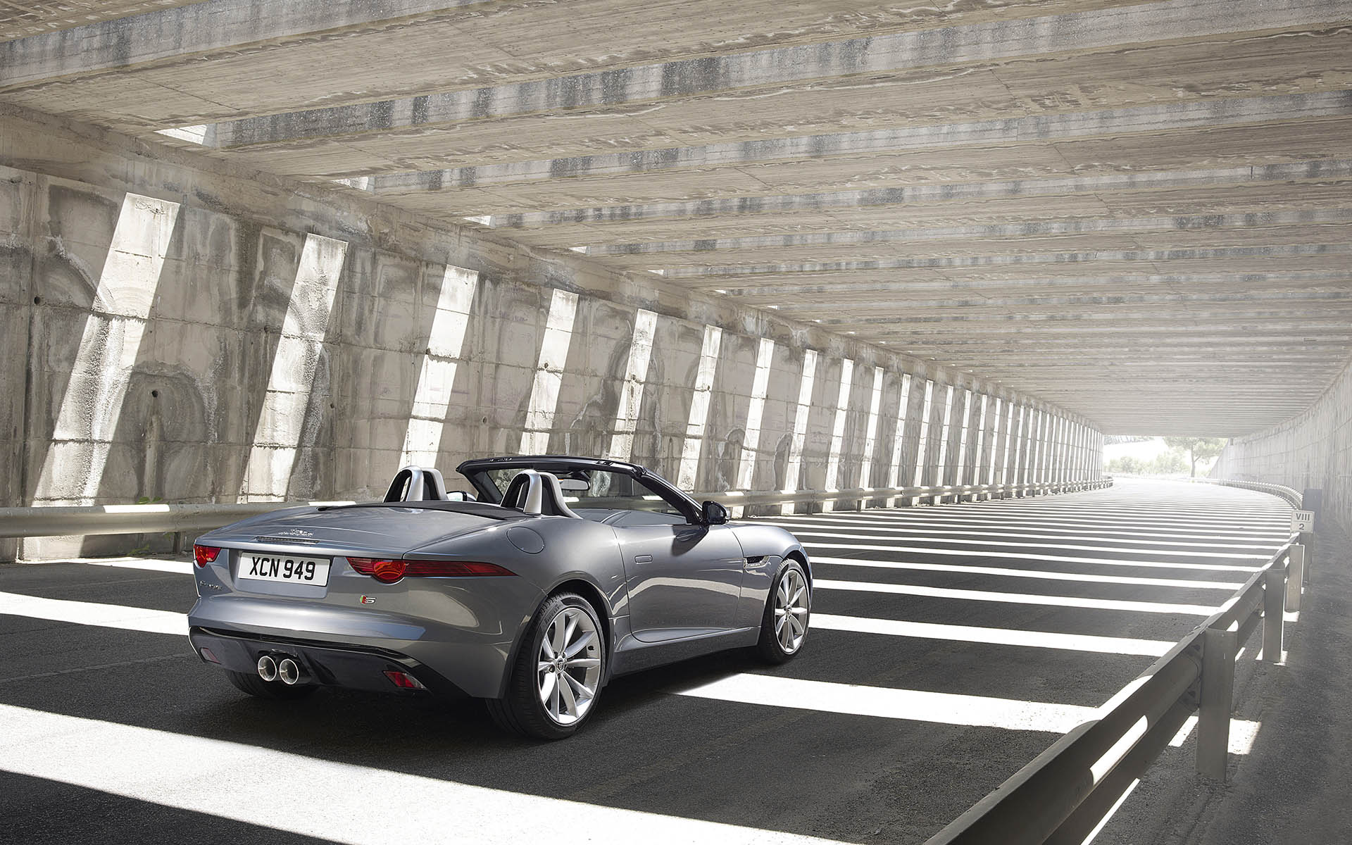 IAMTHESPEEDHUNTER-OCT03-DT006