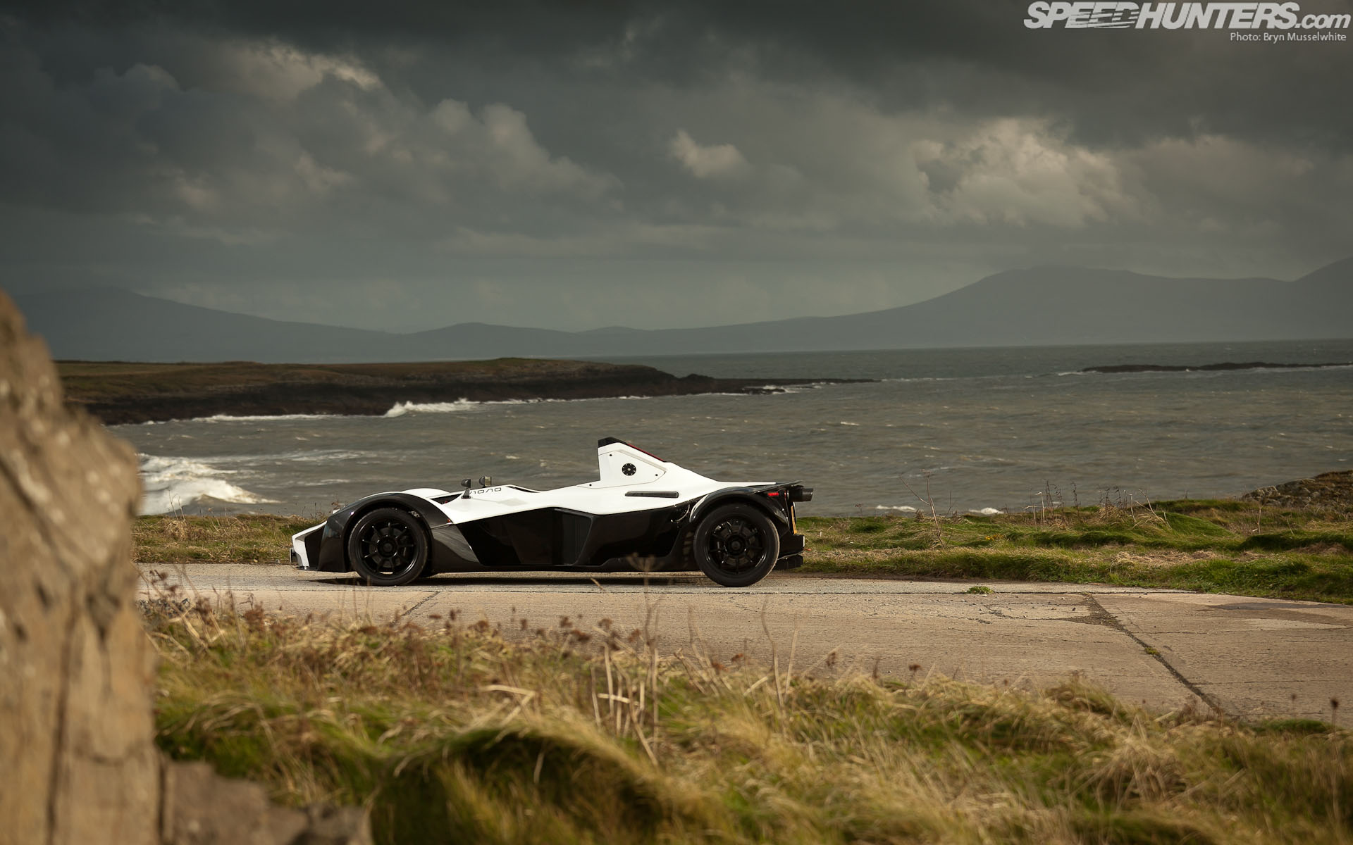 BAC Mono-desk2