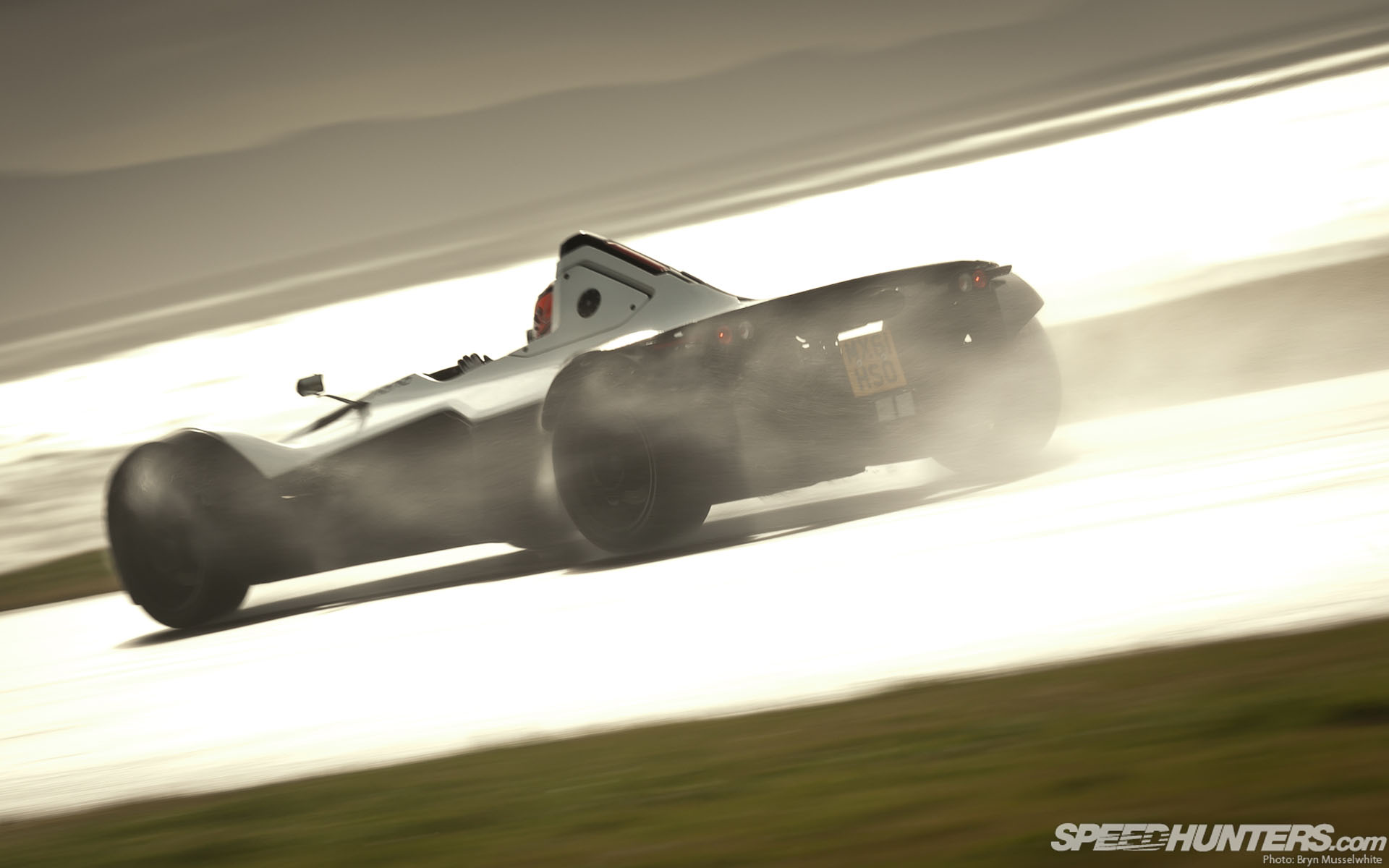 BAC Mono-desk3