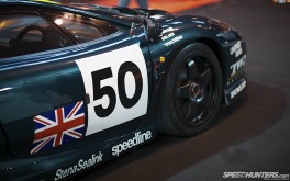 1920x1200 Jaguar XJ220CPhoto by Jonathan Moore