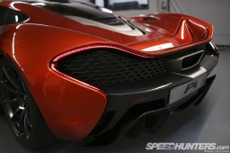 McLaren_P1-009