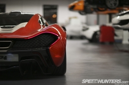 McLaren_P1-015