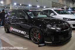 Osaka-Auto-Messe-13-25