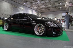 Osaka-Auto-Messe-13-Desktop-02