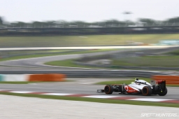 Formula_1_Malaysia-DT06