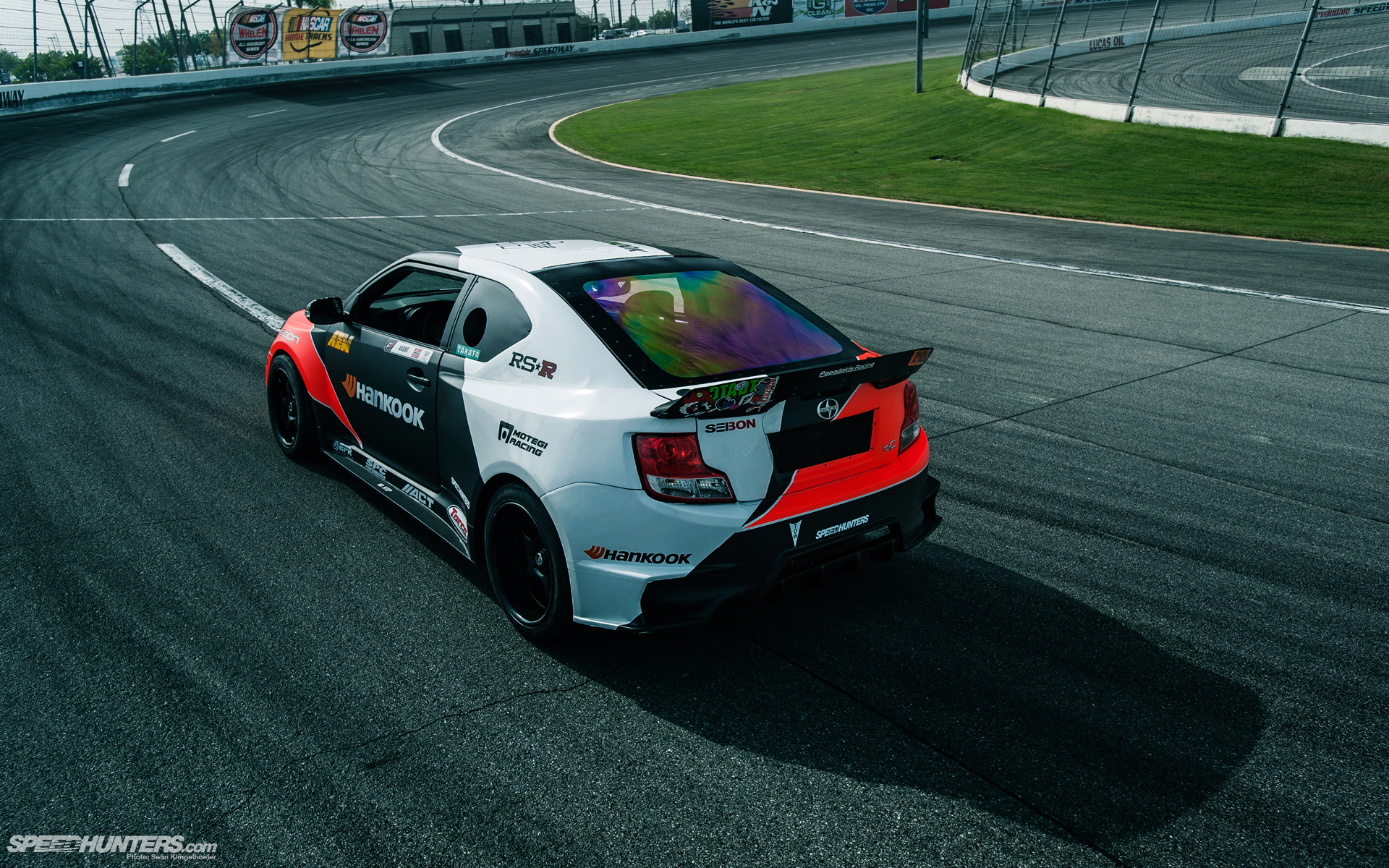 Papadakis-tC-Desktop-05