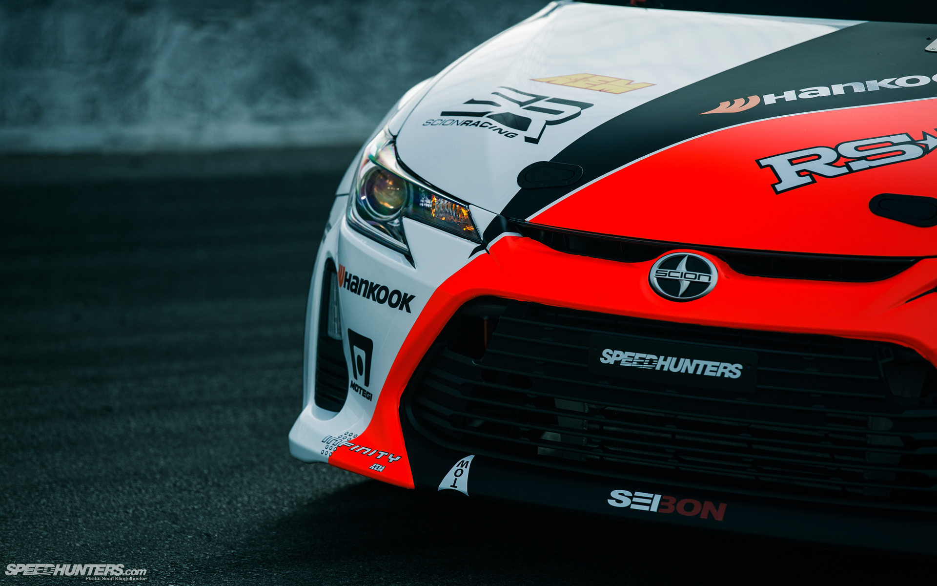 Papadakis-tC-Desktop-07