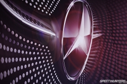 Mercedes-Benz_World-001