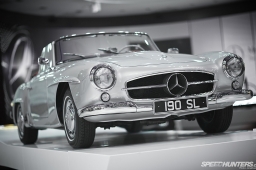Mercedes-Benz_World-002