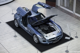 AMG_Mercedes-Benz_World-DT06