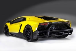 Aventador-50th-03