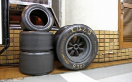 1920x1200  Photo by Mike Garrett