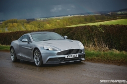 Aston_Martin_Vanquish-DT01