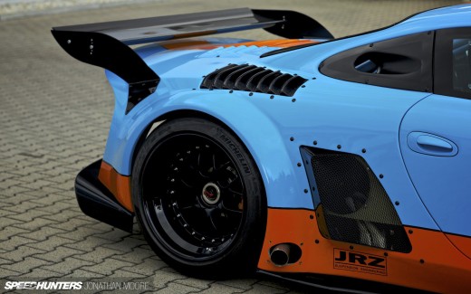 The workshop of specialist Porsche tuners 9FF