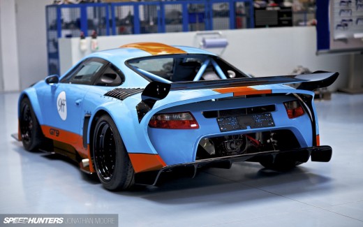 The workshop of specialist Porsche tuners 9FF