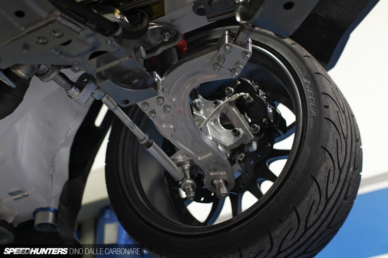 Brill-Steel-S14-V8-03