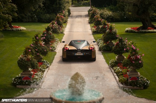Pagani Huayra feature&nbsp;car-11