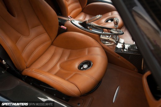 Pagani Huayra feature&nbsp;car-25