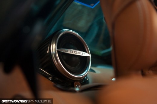 Pagani Huayra feature&nbsp;car-33