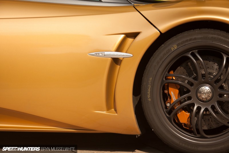 Pagani Huayra feature&nbsp;car-7