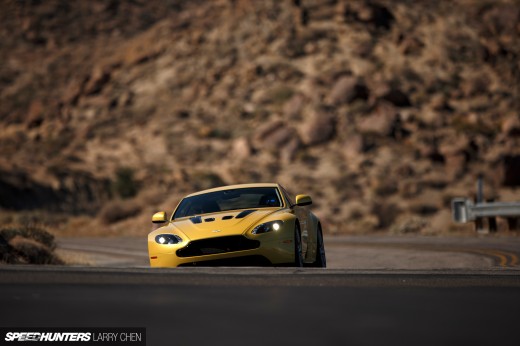 Aston-Martin-Vantage-V12-S-12