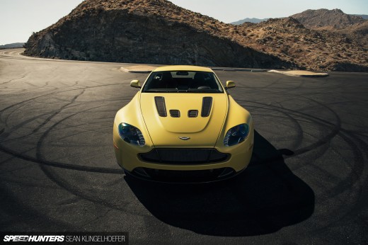 Aston-Martin-Vantage-V12-S-14