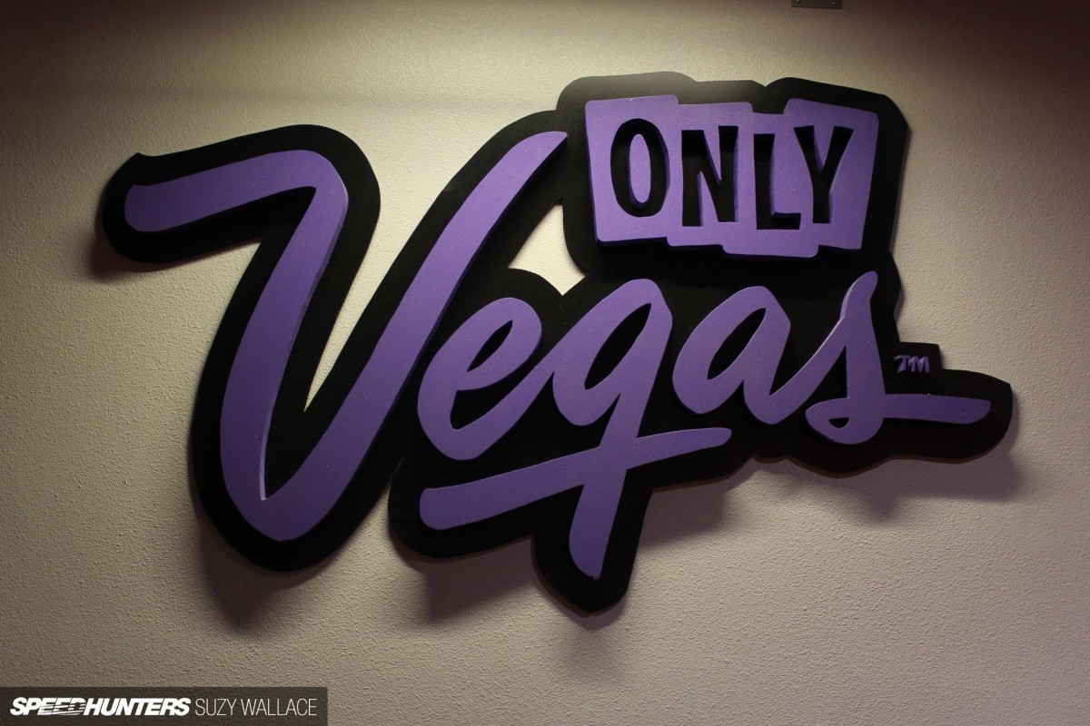 Bright Lights, Big City, Little Legs