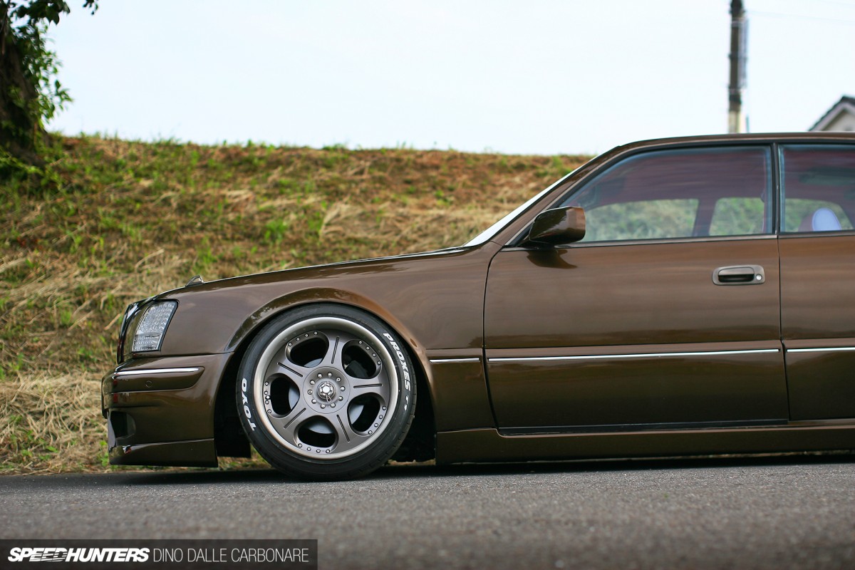 Bee-Dragon-Majesta-01